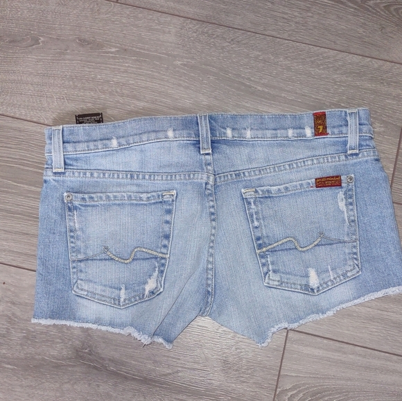 7 for all mankind destroyed festival shorts - Picture 3 of 3